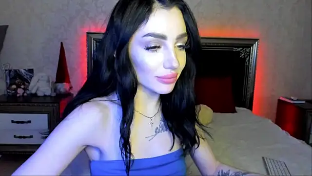 NancyLovee  online show from 13, 2, 2025