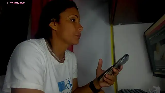 Nenita Hot  online show from 13, 1, 2026