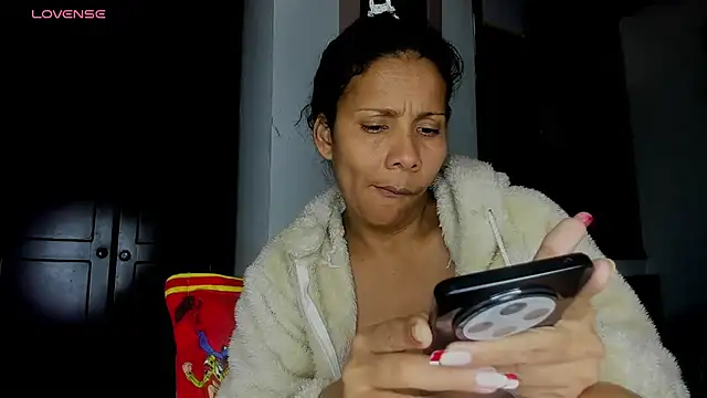 Nenita Hot  online show from 3, 10, 2025