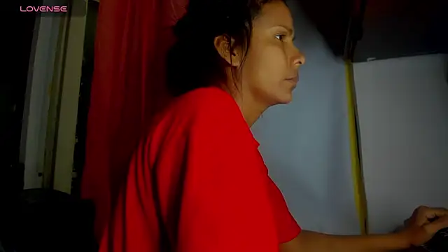 Nenita Hot  online show from 19, 12, 2025