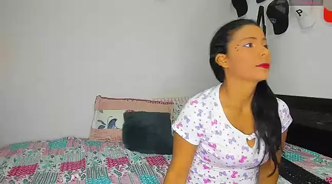 Nenita Hot  online show from 14, 3, 2025