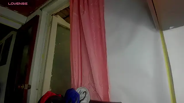 Nenita Hot  online show from 29, 10, 2025