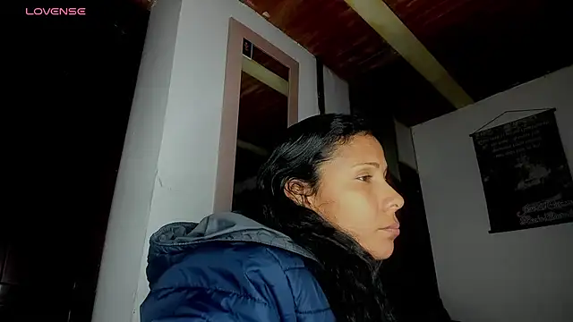 Nenita Hot  online show from 7, 10, 2025