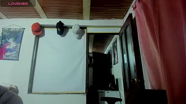 Nenita Hot  online show from 9, 10, 2025