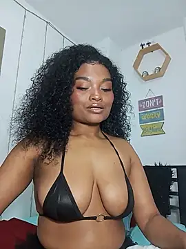 Snapshot of gianna_smith chatting on 18, 7, 2026 gianna smith online show from 18, 7, 2026