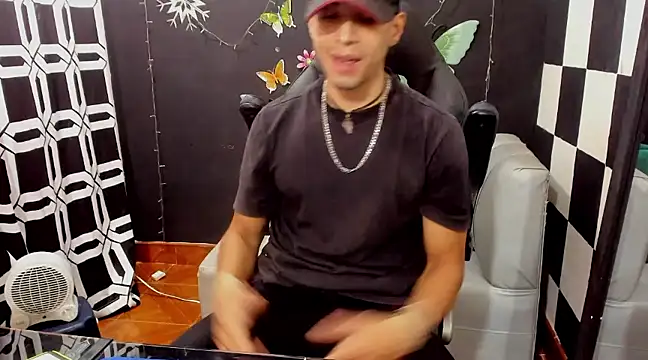 MikeRose94 online show from 15, 2, 2025