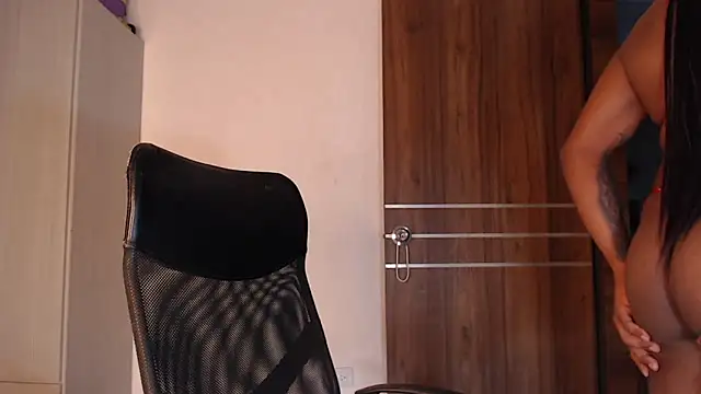 Snapshot of mistressbigcock777 chatting on 14, 2, 2026 mistressbigcock777 online show from 14, 2, 2026