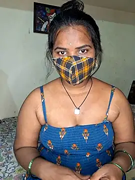 anitha906 online show from 5, 3, 2025