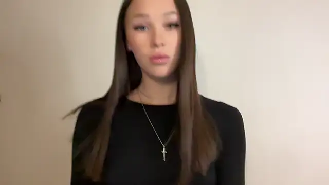 ur molly online show from 11, 3, 2026