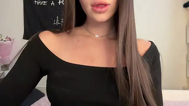 ur molly online show from 7, 3, 2026