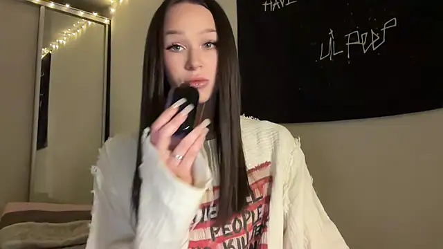 ur molly online show from 4, 11, 2025