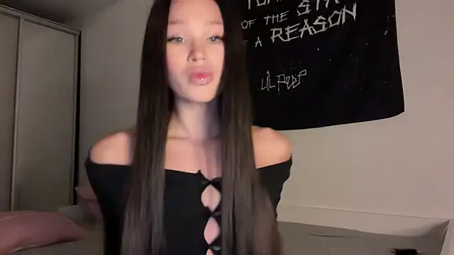 ur molly online show from 12, 9, 2025