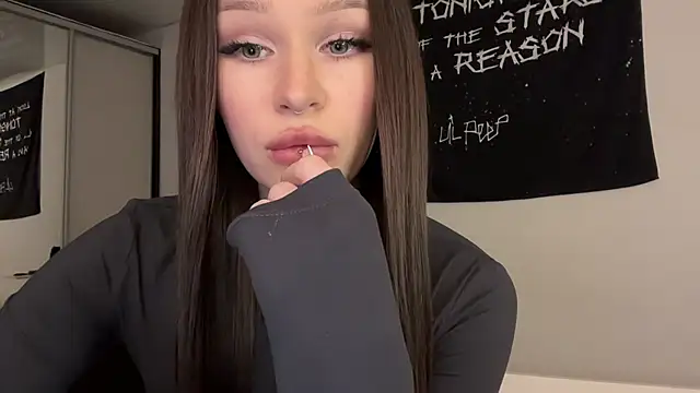 ur molly online show from 3, 12, 2025