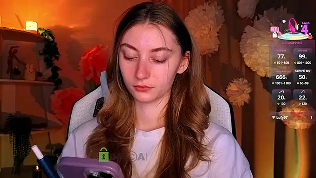 lady curls online show from 4, 4, 2026