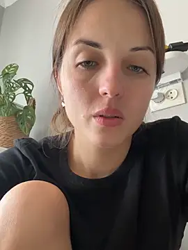 AmiLavs online show from 4, 11, 2025