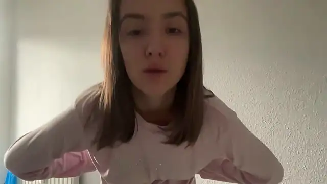 EmilyWi  online show from 23, 9, 2025