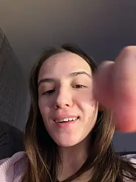 EmilyWi  online show from 13, 12, 2025