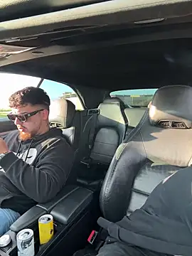 Snapshot of MrAndMrsSavage chatting on 1, 3, 2026 MrAndMrsSavage online show from 1, 3, 2026