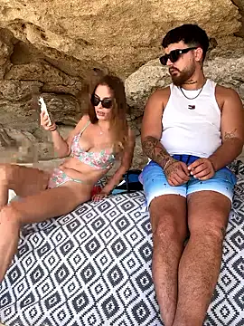 MrAndMrsSavage online show from 30, 9, 2025