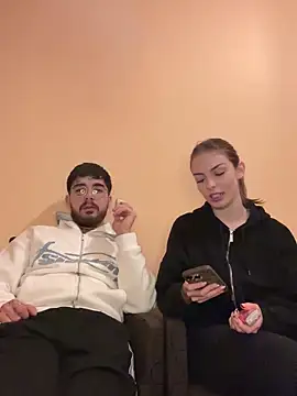 MrAndMrsSavage online show from 27, 2, 2025