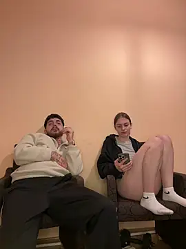 MrAndMrsSavage online show from 26, 2, 2025