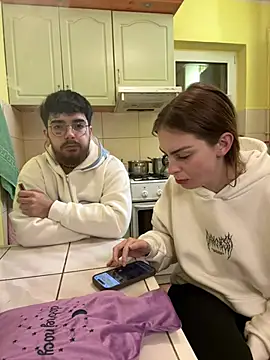 MrAndMrsSavage online show from 19, 2, 2025