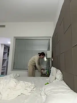 MrAndMrsSavage online show from 20, 3, 2025