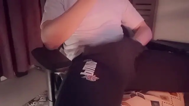 meow199410 online show from 19, 11, 2025