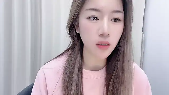 chloe-01 online show from 5, 12, 2024