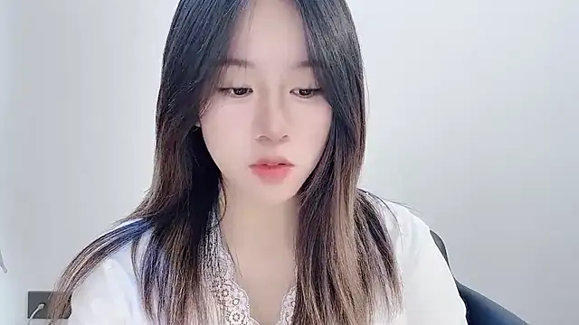 chloe-01 online show from 20, 11, 2025