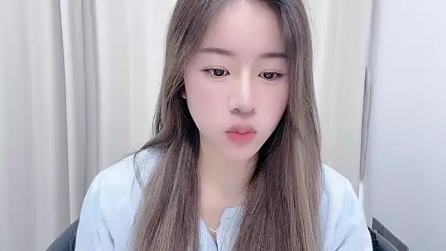 chloe-01 online show from 21, 1, 2025