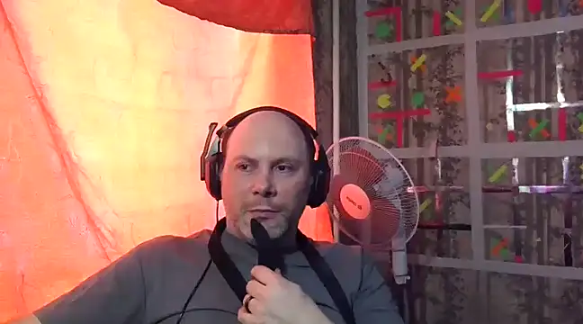 Snapshot of AgnichBan chatting on 2, 2, 2025 AgnichBan online show from 2, 2, 2025