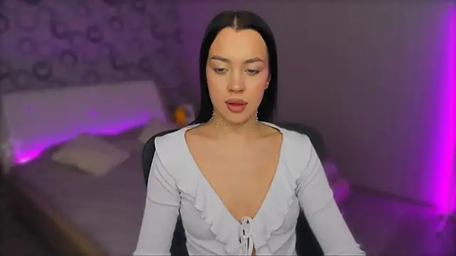 AlannaMiless online show from 23, 2, 2025