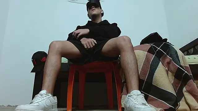 Macho Dom online show from 9, 4, 2026