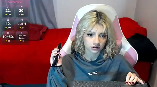 HiScarlett online show from 23, 3, 2025