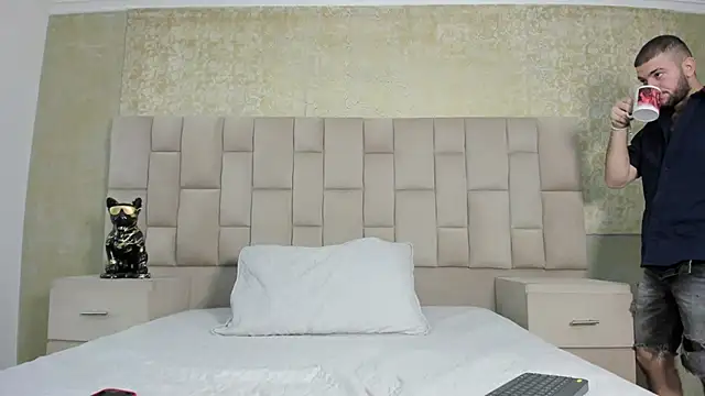 Snapshot of MaximusDick1_ chatting on 31, 10, 2025 MaximusDick1 online show from 31, 10, 2025