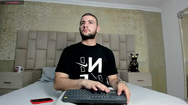 Snapshot of MaximusDick1_ chatting on 2, 11, 2025 MaximusDick1 online show from 2, 11, 2025