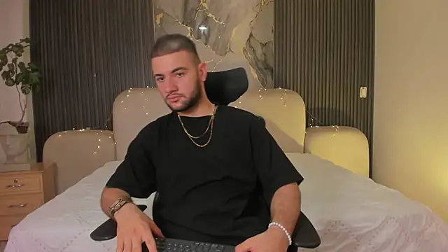 MaximusDick1  online show from 2, 5, 2026