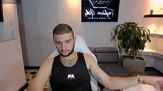 Snapshot of MaximusDick1_ chatting on 6, 11, 2025 MaximusDick1 online show from 6, 11, 2025