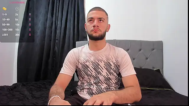 Snapshot of MaximusDick1_ chatting on 28, 11, 2025 MaximusDick1 online show from 28, 11, 2025