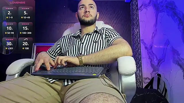 Snapshot of MaximusDick1_ chatting on 3, 12, 2024 MaximusDick1 online show from 3, 12, 2024