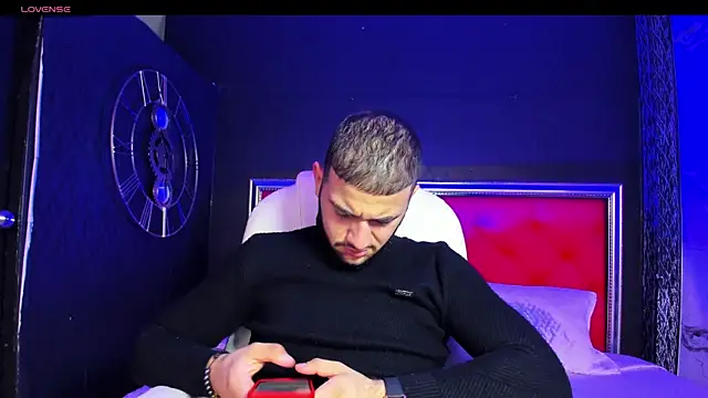 Snapshot of MaximusDick1_ chatting on 6, 12, 2024 MaximusDick1 online show from 6, 12, 2024