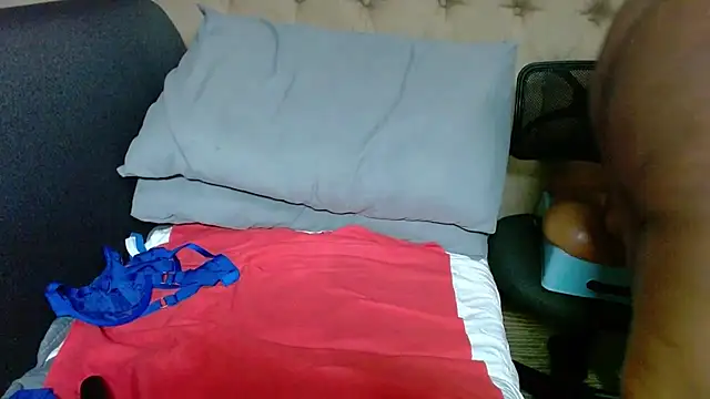 QUEENSHEBAxx01 online show from 8, 1, 2026