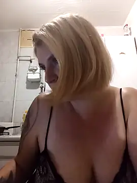 SckayilaGray online show from 17, 9, 2025