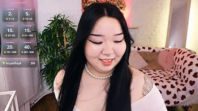 mei honey  online show from 28, 2, 2025