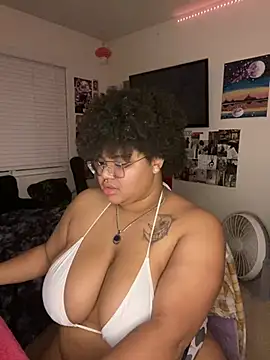 Snapshot of Ectorius chatting on 7, 3, 2025 Ectorius online show from 7, 3, 2025