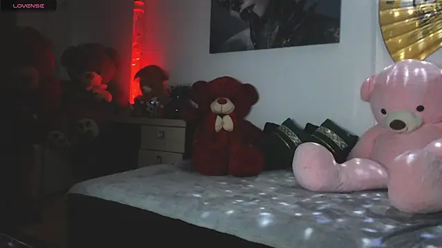 EvelynAisha online show from 3, 2, 2025