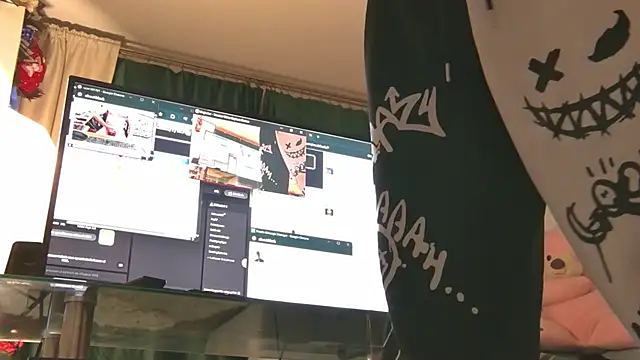EvelynAisha online show from 14, 6, 2026