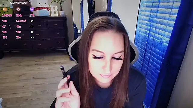 Brooklyn Bee online show from 13, 11, 2025