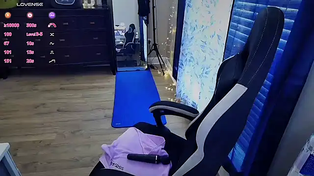 Brooklyn Bee online show from 6, 10, 2025